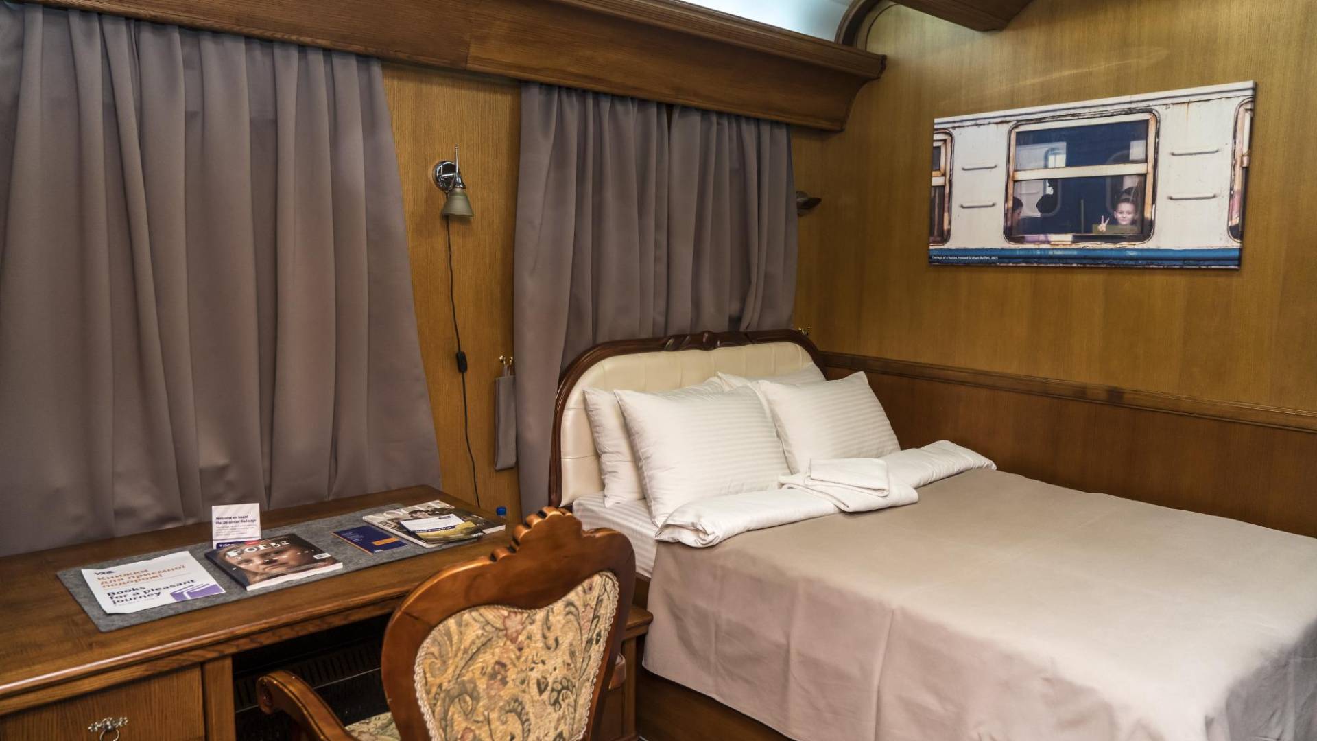 $!Desde el inicio de la guerra, el ferrocarril de Ucrania ha usado vagones especiales para funcionarios extranjeros.