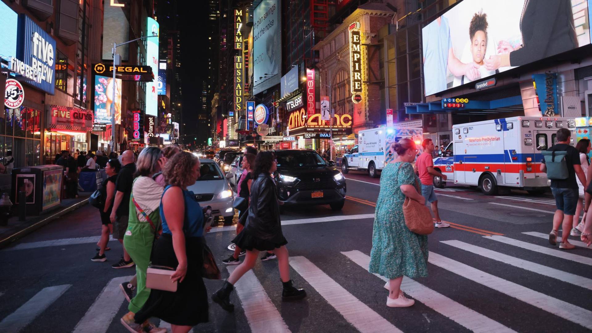 $!La agencia New York City Tourism+Conventions estimó que casi 65 millones de personas visitarán la Ciudad este año.