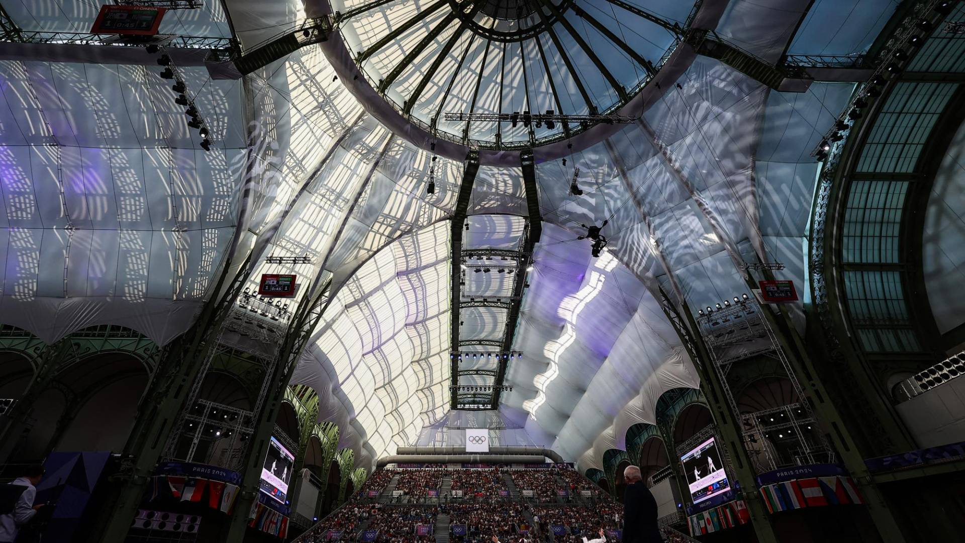 $!El Grand Palais, renovado para albergar eventos olímpicos, estuvo cerrado tanto tiempo que París construyó uno nuevo.