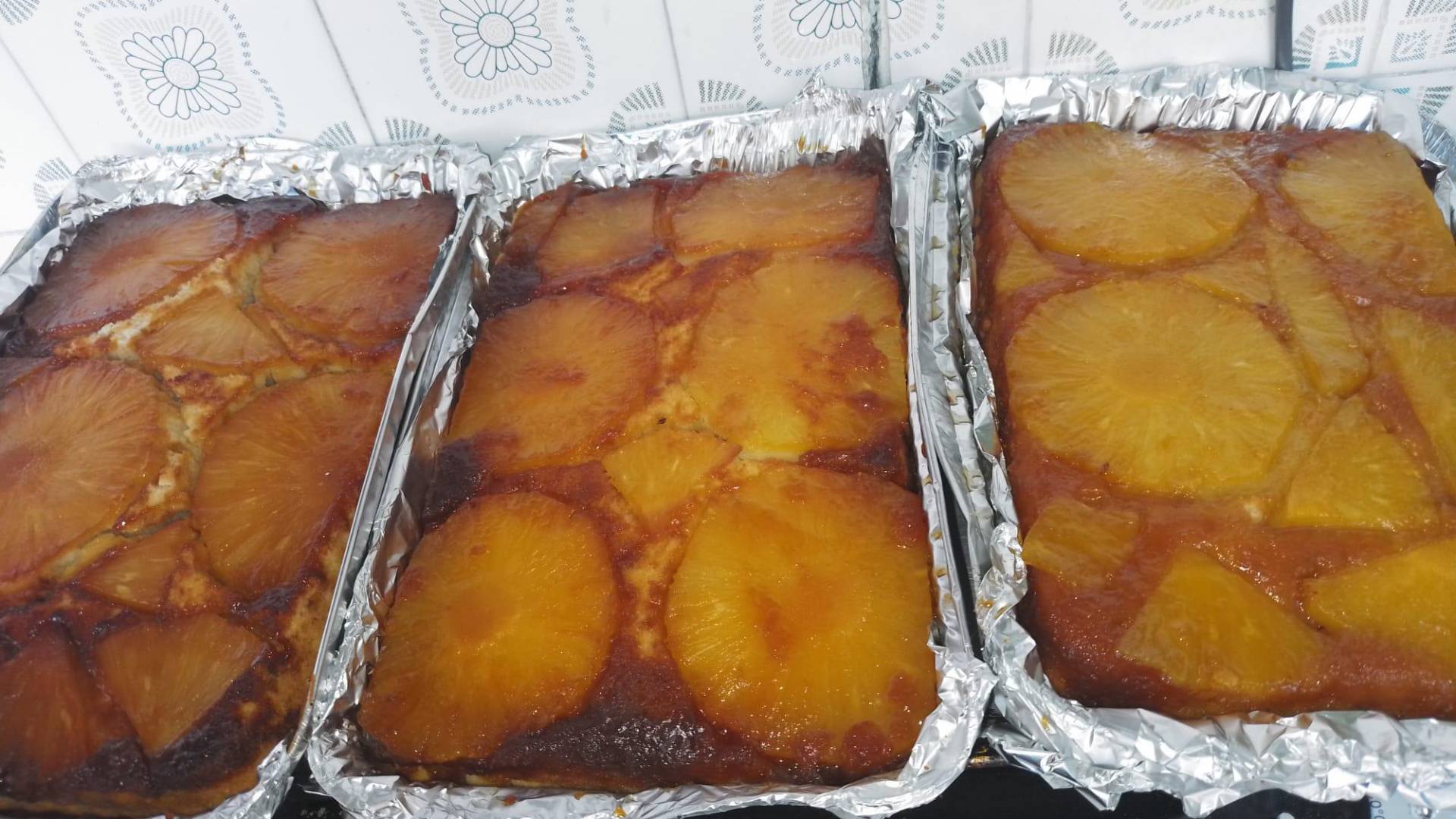 $!Volteado de piña.