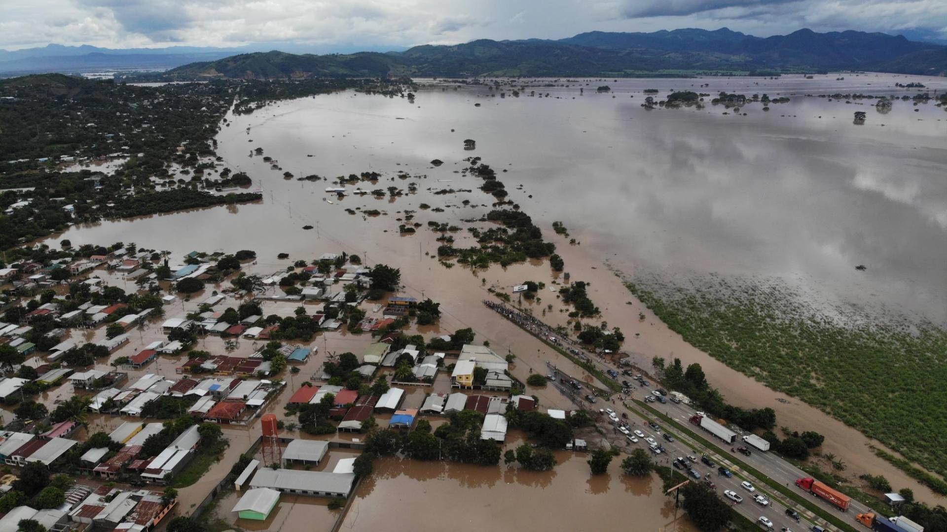 $!El valle de Sula podría encontrarse con el mismo escenario dejado por Eta y Iota.