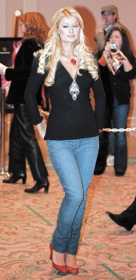 Paris Hilton saldrá de la cárcel el martes