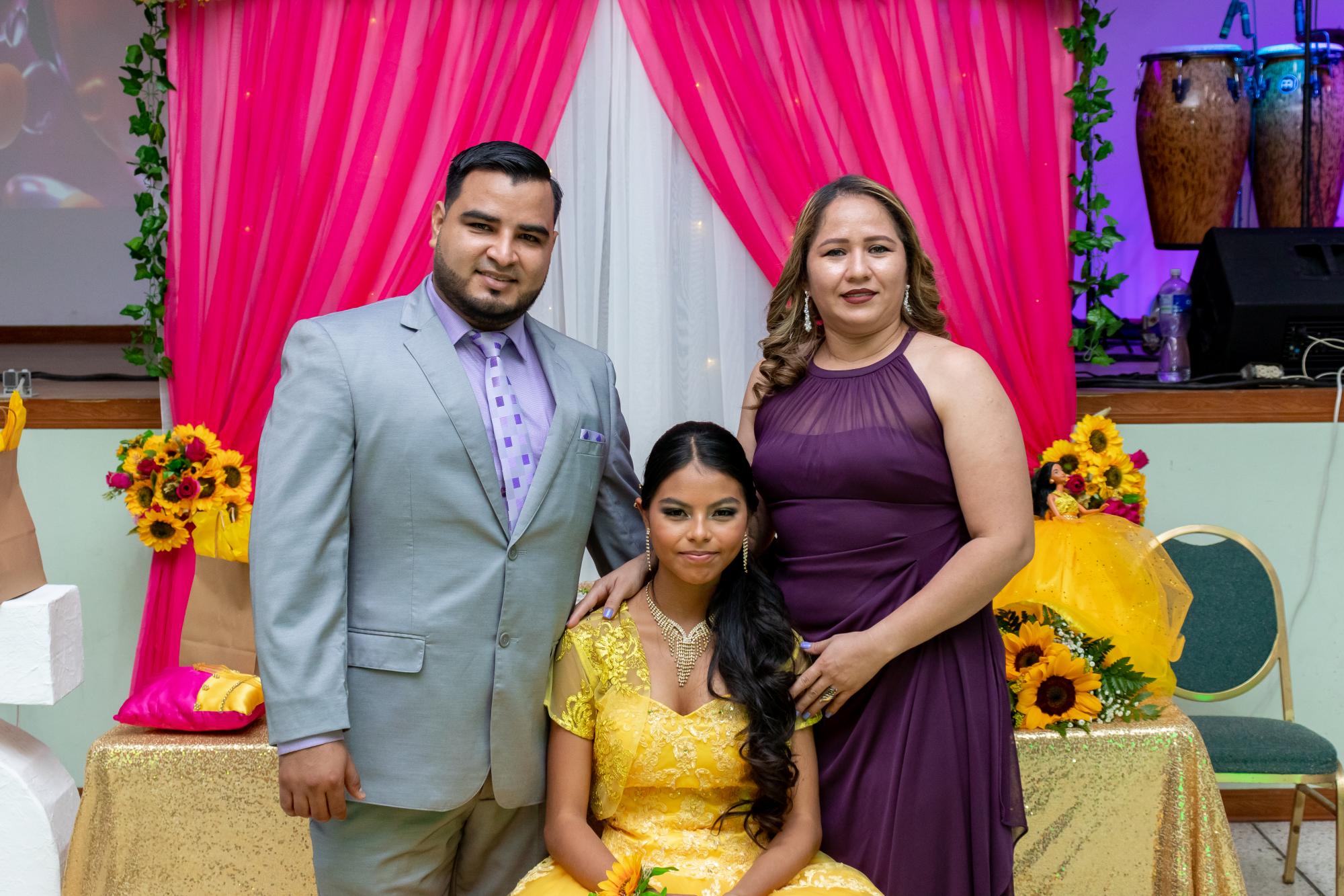 Dency junto a Rocío Torres y Nohemy Bejarano