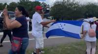 Cientos de hondureños salieron este jueves a protestar con la Ley SB1718 que criminaliza a los inmigrantes en Florida, Estados Unidos.