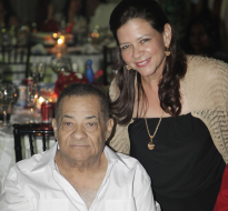 Brindis por los 75 años