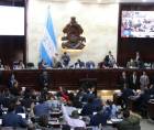 En Honduras no existe reglamentación legal que limita el número de períodos de un diputado en el Poder Legislativo.