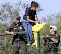 Entablan demanda contra Patrulla Fronteriza por deportaciones