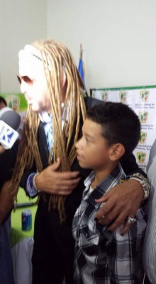 Roger Mejía cantará con Toño Rosario