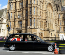 Dos mil invitados, pero pocos jefes de gobierno, en el funeral de Thatcher