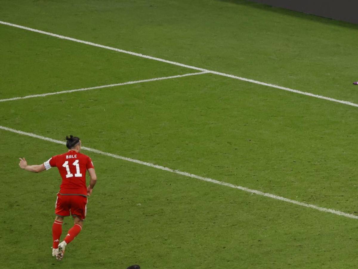 No se vio: Lo que pasó entre Gareth Bale y jugadores de EUA y primera mancha en el Mundial de Qatar