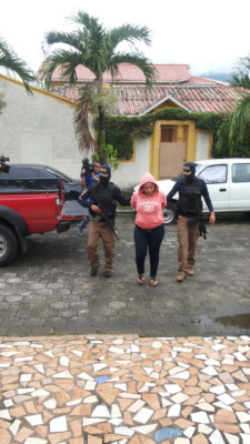 Capturan a una mujer implicada en extorsión