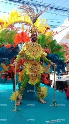 Gran Carnaval de La Ceiba, como un rey se despide Eduardo Zablah