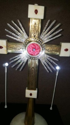 Hondureños ya admiran la réplica de la Sábana Santa