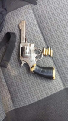 Detienen a un hombre con una ametralladora en Comayagua