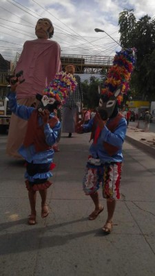 Celebran la caravana de las tradiciones