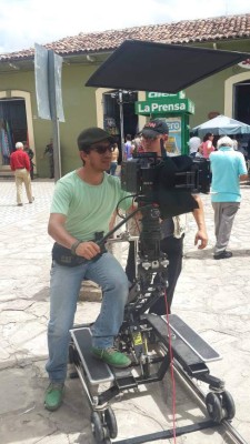Andrés Elvir, de productor de cine hondureño a pizzero durante la pandemia