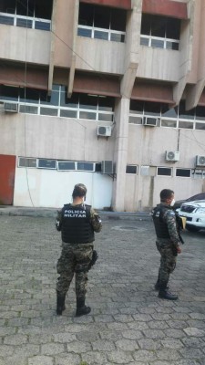 Hallan cadáver de hombre en bodega del hospital Mario Rivas