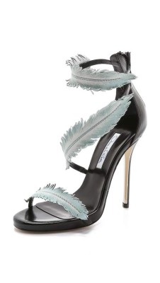 Plumas para lucir en Navidad