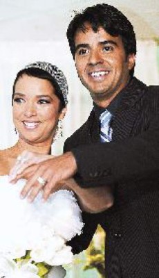 Fonsi y Adamari están de luna de miel