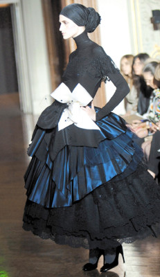 Aclamado, pero en bancarrota