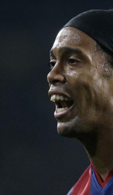 Llueven las críticas sobre Ronaldinho
