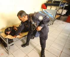 Honduras: suspendidos 100 policías por huelga