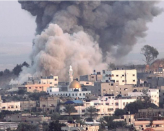 Ejército israelí bombardea Gaza y destruye sede de Hamas