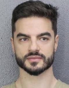 “Detenido en el Aeropuerto Internacional de Miami (EEUU) el marido de Ana María Henao por su presunta relación con la desaparición de su mujer”, señaló la Policía Nacional de España.