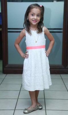 Hoy se corona a la Reina Infantil