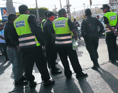 Dos motociclistas matan a policía de Tránsito