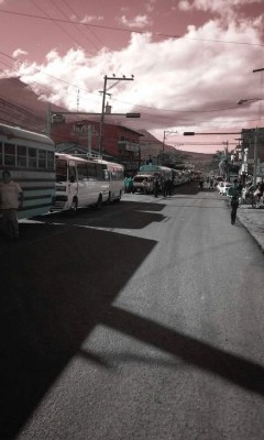 Transportistas suspenden paro en Honduras y van al diálogo