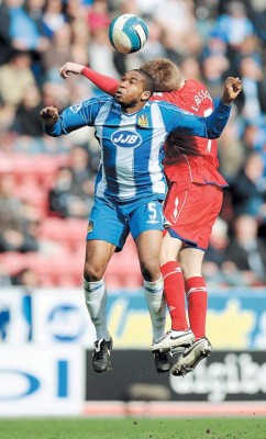 Maynor debuta en la Premier
