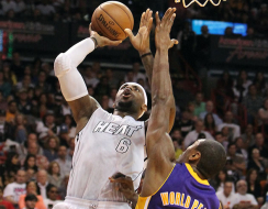 Los Heat arrollan a los Lakers