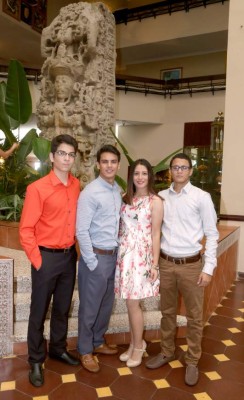 Desayuno de la escuela bilingüe Villas del Campo