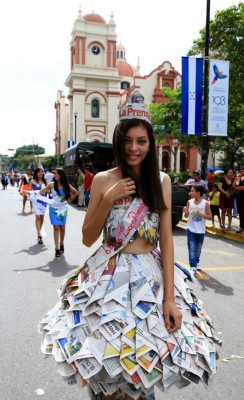 Colegios de Honduras continúan hoy desfiles de fiestas patrias