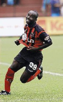 El tico Erick scott a marathón