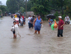 Vecinos de partes bajas de San Pedro Sula claman por ayuda