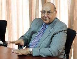 Investigarán cuentas de ocho oficiales de la Policía