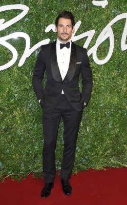 Cara Delevingne y Victoria Beckham brillan en los British Fashion Awards