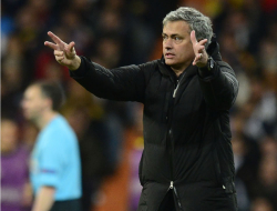 Mou: 'Quizá no siga, quiero estar donde se me quiera'