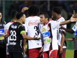 Marathón no pudo con la Real Sociedad