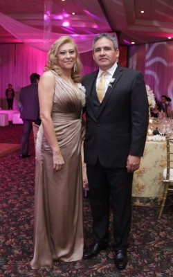 Adiós a un noviazgo con alegre enlace