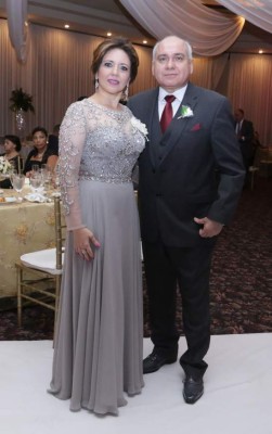 Adiós a un noviazgo con alegre enlace