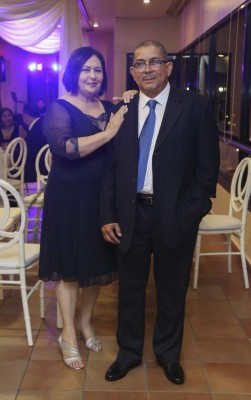 Boda de Rommel Alvarado y Gabriela Zaldívar