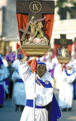 El mundo celebra con pasión la Semana Santa