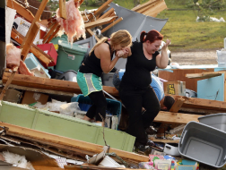 Destrucción en Oklahoma por tornados
