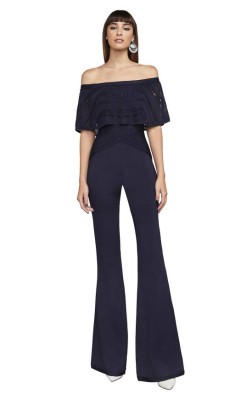 Delirio por las curvas ceñidas