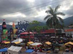 Sampedranos gozaron de colorido desfile en Circunvalación