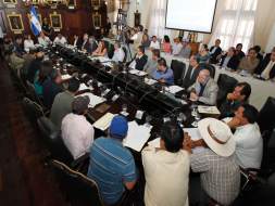 Sectores preocupados por censura a medios en Honduras