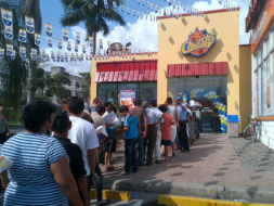 Miles de hondureños celebran el Día del Pollo